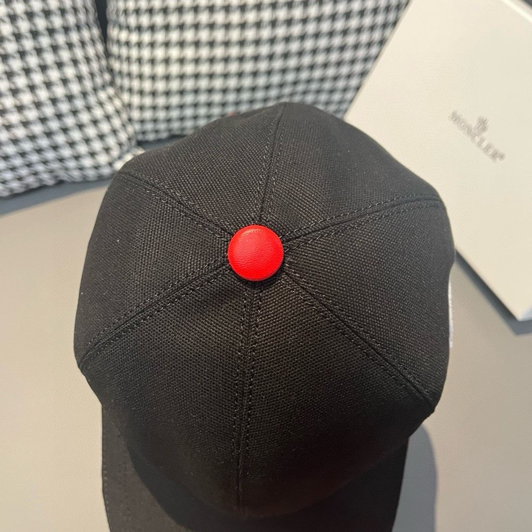 Moncler Caps